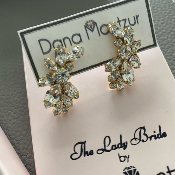 Women’s Earrings - gold and crystal. Medium size. Never worn. - Picture 2 of 2